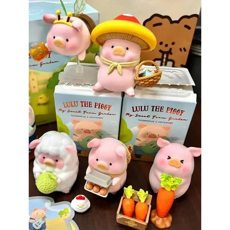 Lulu The Piggy Farm เกือบซ่อนกล่องตาบอด Lulu Piggy Action อะนิเมะ Mystery Box ตุ๊กตาสัตว์น่ารัก Guess กระเป๋าของเล่น