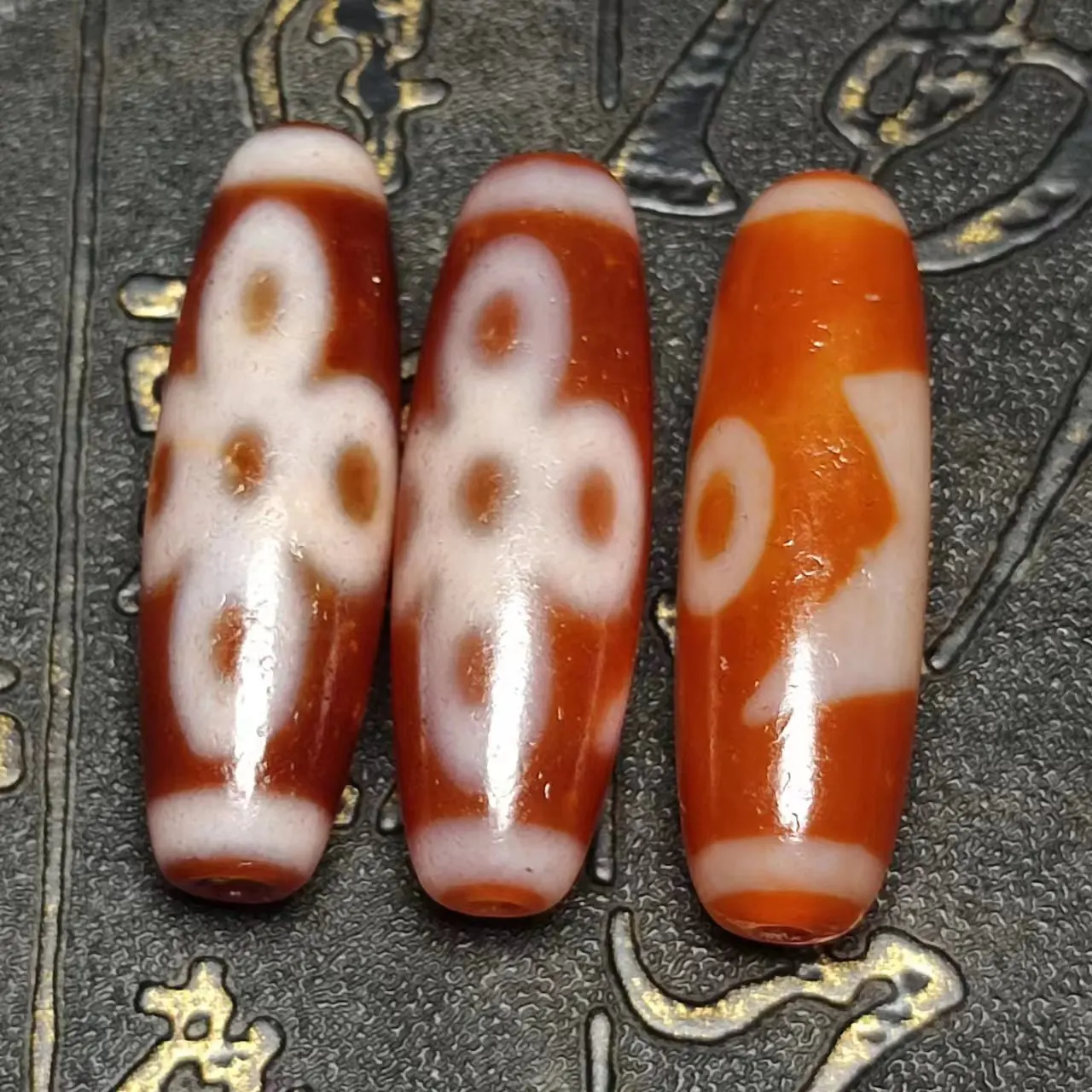 1PCS/LOT Lighten 5 Eyes Red Natural Agate Baojiang Houseprint Vein Powerful Totems Amulet for Pendant Fine Jewelry