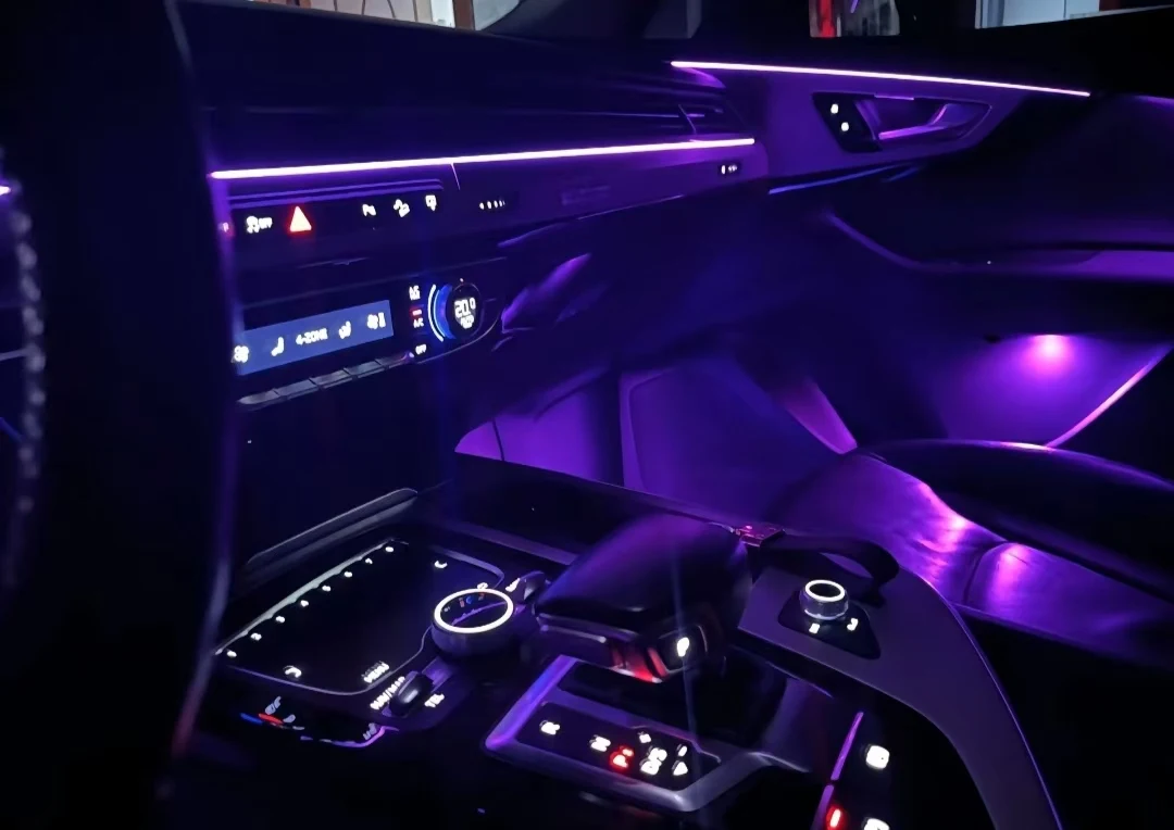 Ambient lights LED RGB or Rainbow symphony dynamic  for Audi Q7 (2015-2019)