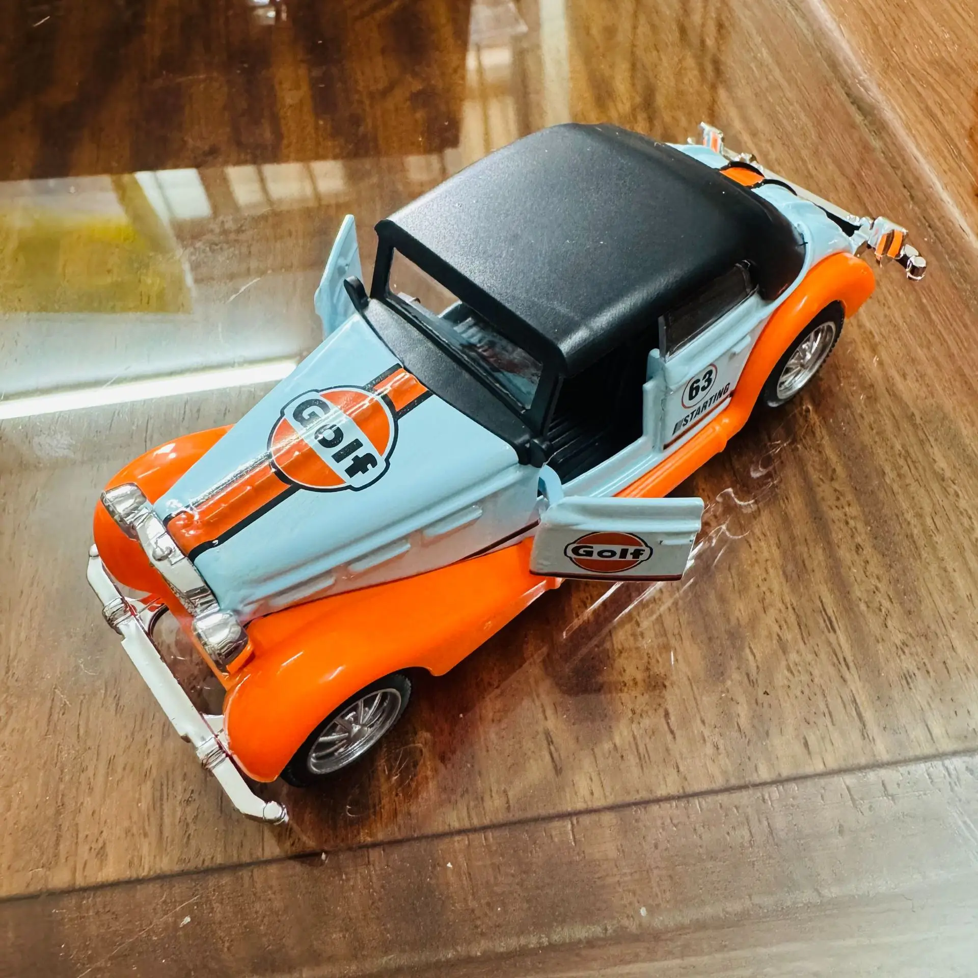 1:36 คลาสสิก retro Beetle Bus รถโบราณดึงกลับของเล่นรถเด็กโมเดลรถเด็กจําลอง