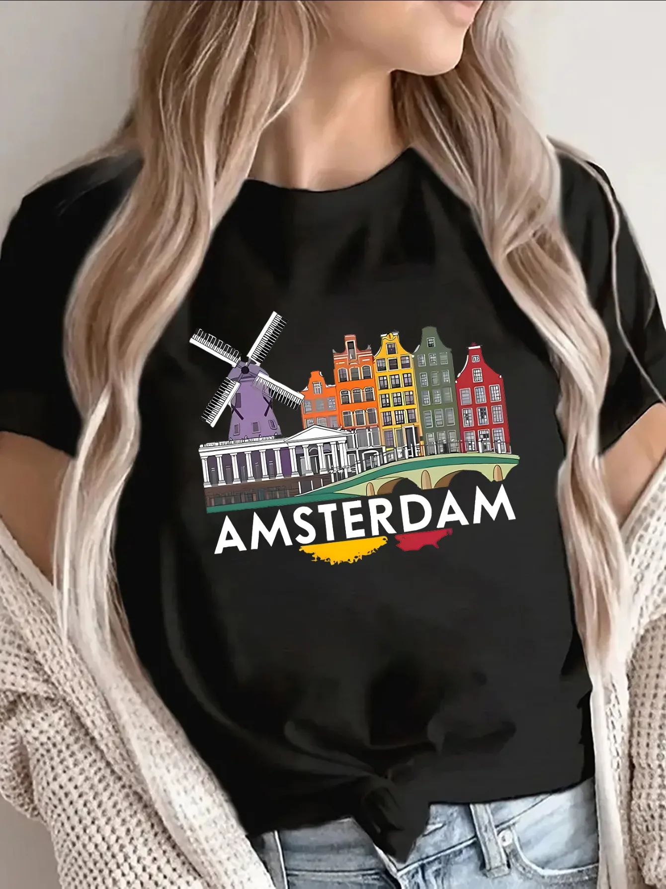 Women'S T-Shirt Featuring A Design of Amsterdam'S Windmills and Cityscape, Ideal for Casual Outings Casual Round-Neck T-Shirt