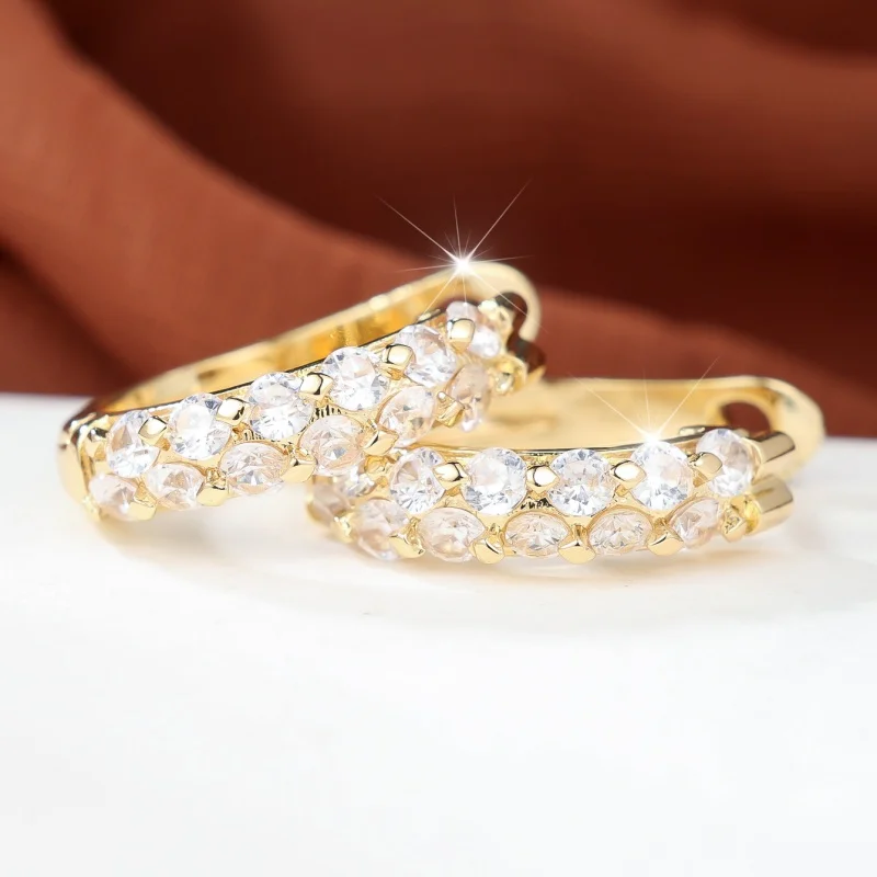European and American style sparkling zircon earrings, versatile for commuting, personalized accessories for attending banquets