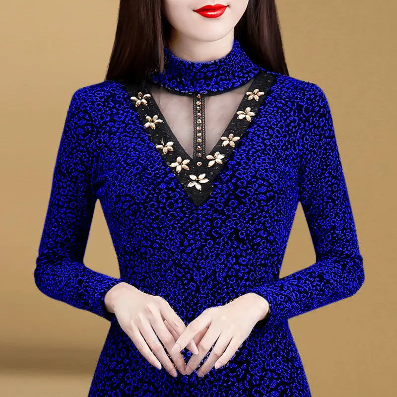 2023 autunno e inverno nuova moda donna ed elegante fondo in pizzo peluche manica lunga addensato caldo e confortevole Top