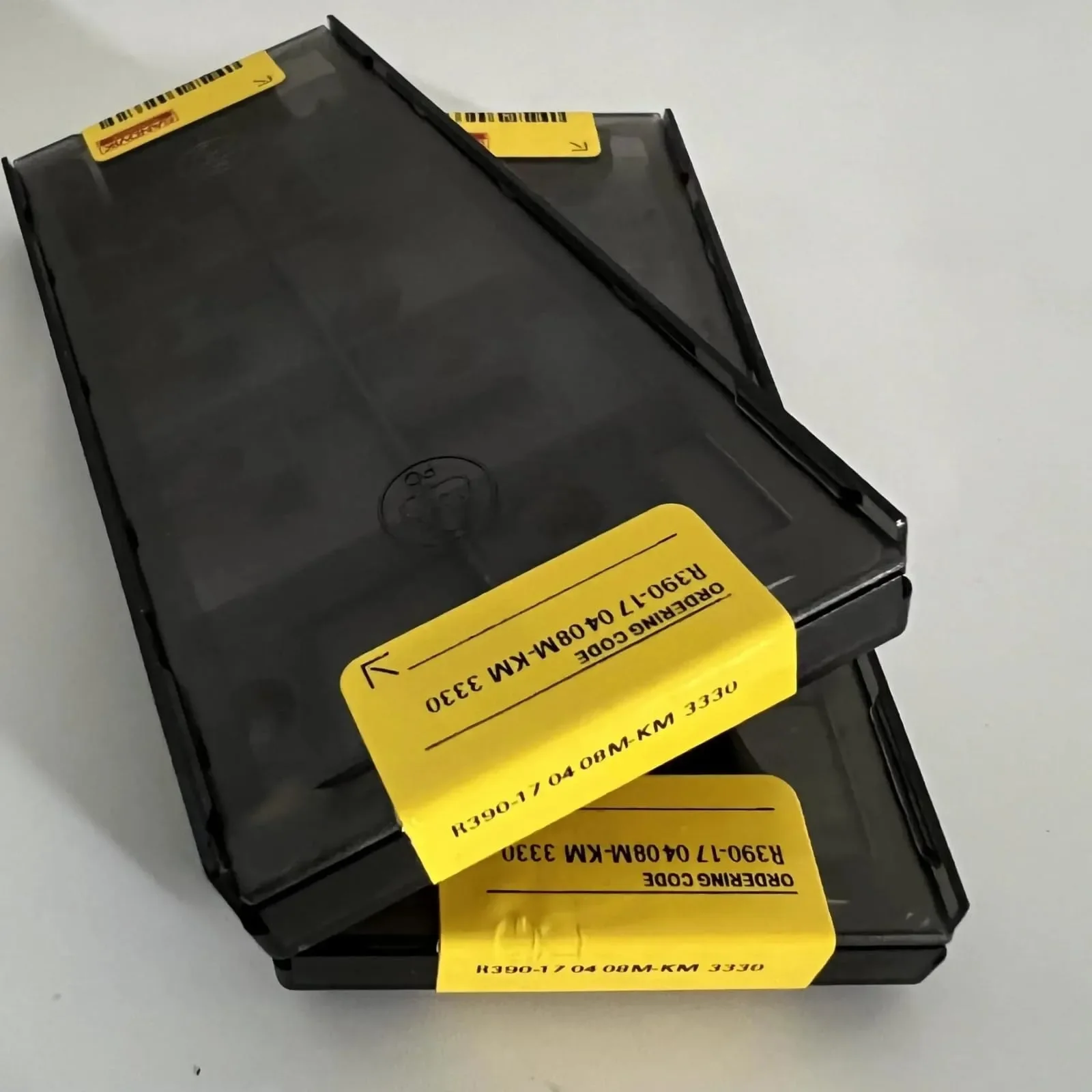 

SANDVIK / R390-170408M-KM 3330 / Твердосплавные пластины для ЧПУ, 10 шт.