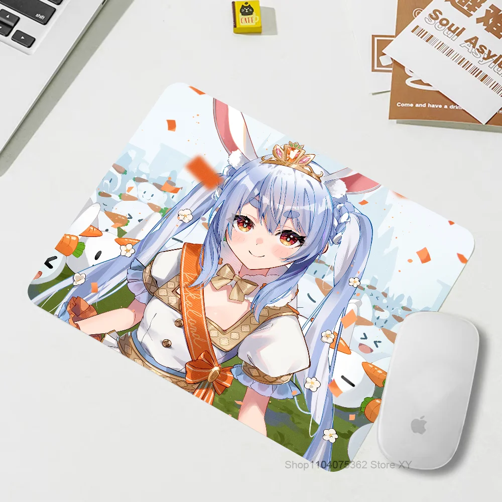 Game Anime Hololive Vtube Usada Pekora Mousepad Small LockEdge Mouse Pad For Gamers Computer Desk Pad Rectangular Anti-slip