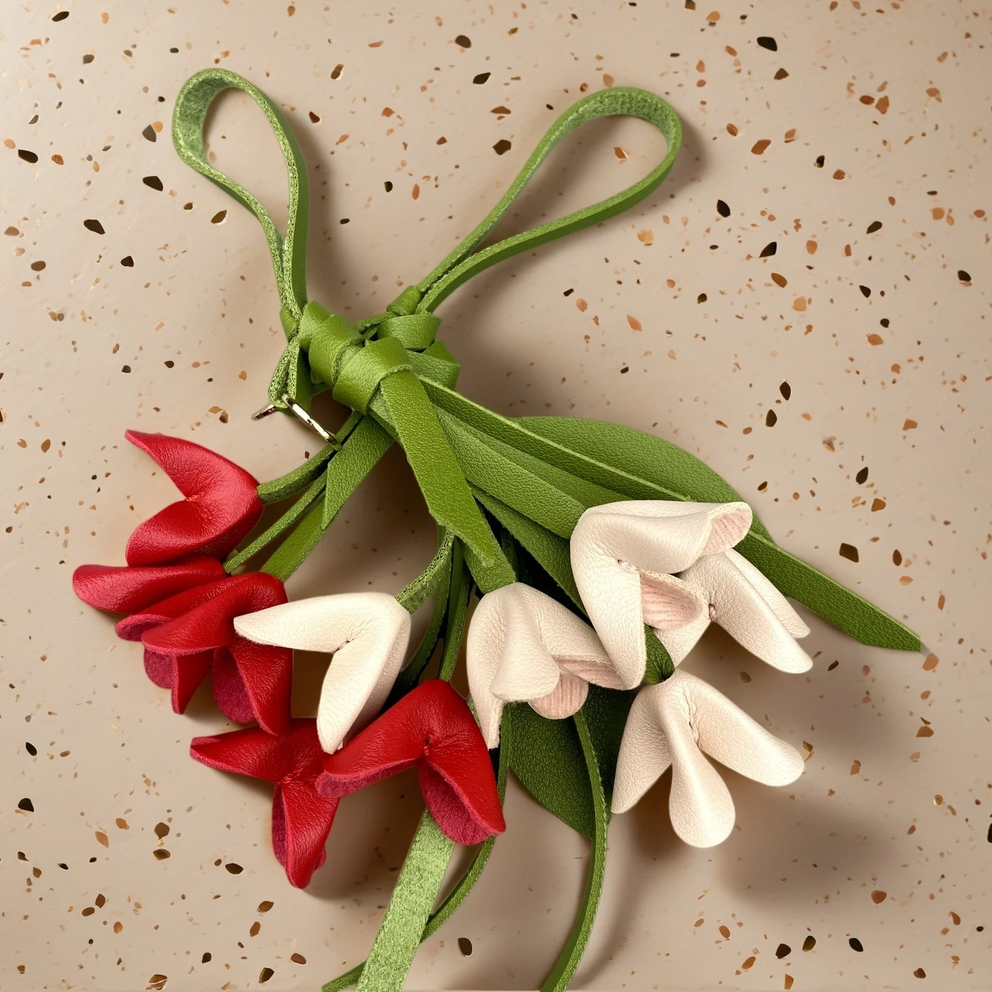 6-Color Handmade PU Leather Osmanthus Floral Bag Charm, Realistic Flower Keychain & Purse Decor, Handcrafted Floral Pendant