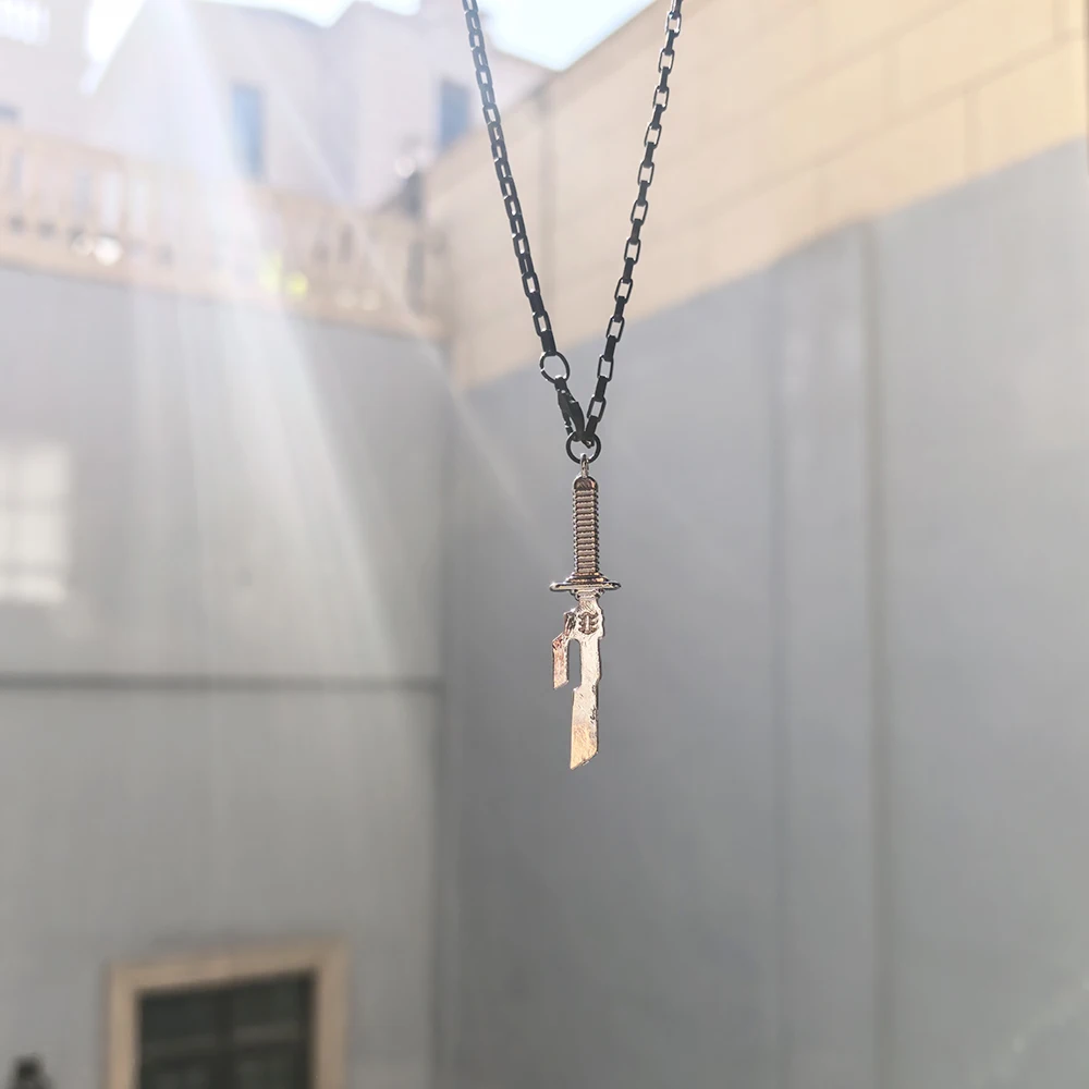 Anime Jujutsu Kaisen Fushiguro Toji Schwert-Halskette, Tianrispeil-Messer-Anhänger, Cosplay-Halsketten für Unisex, Choker-Schmuck – Detail 3