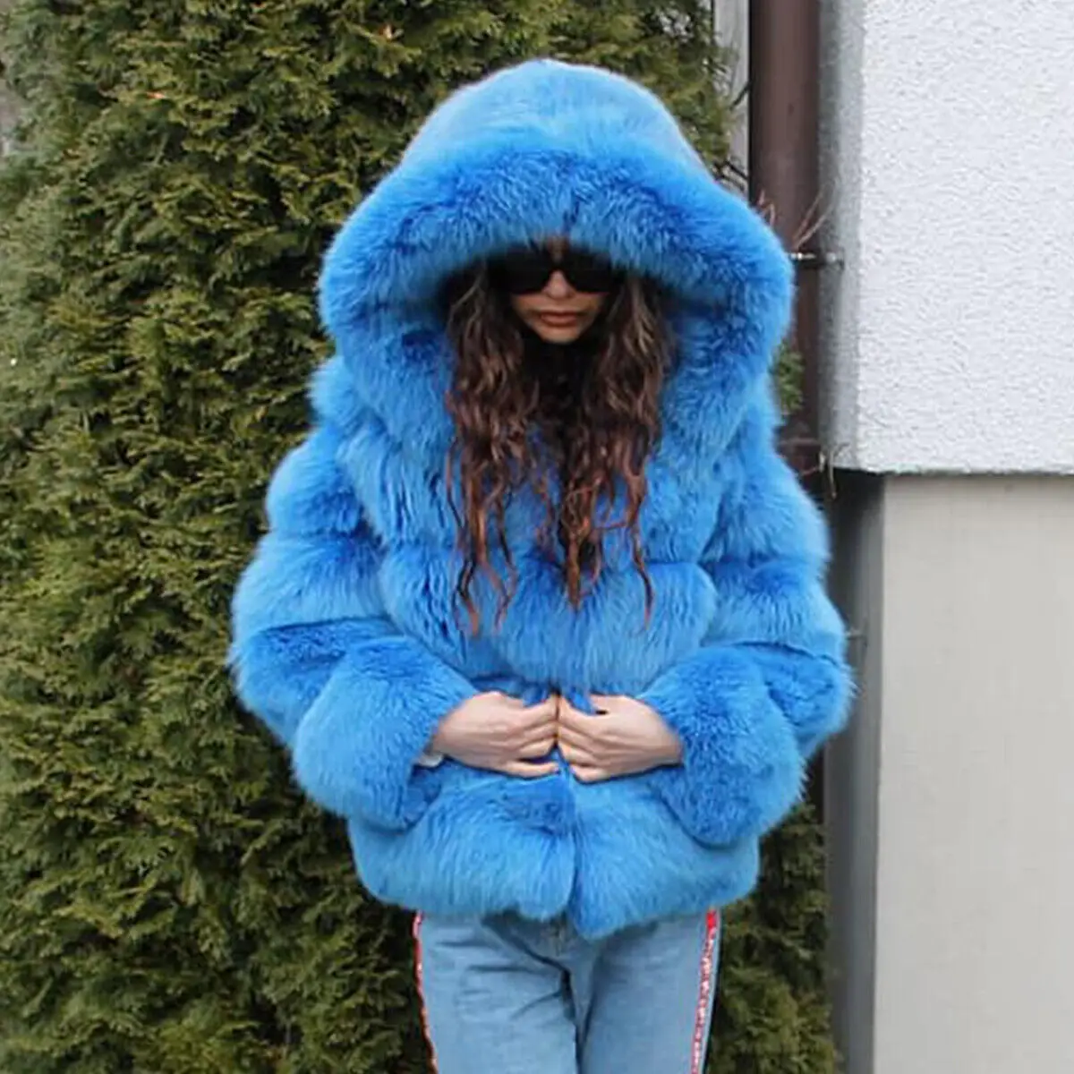 Neue Frauen Blau Echte Fuchs Pelz Mäntel Mode Kausalen Natürliche Fell Kapuze Jacken Weibliche Winter Warme Echt Fox Pelz Dicken Outercoat