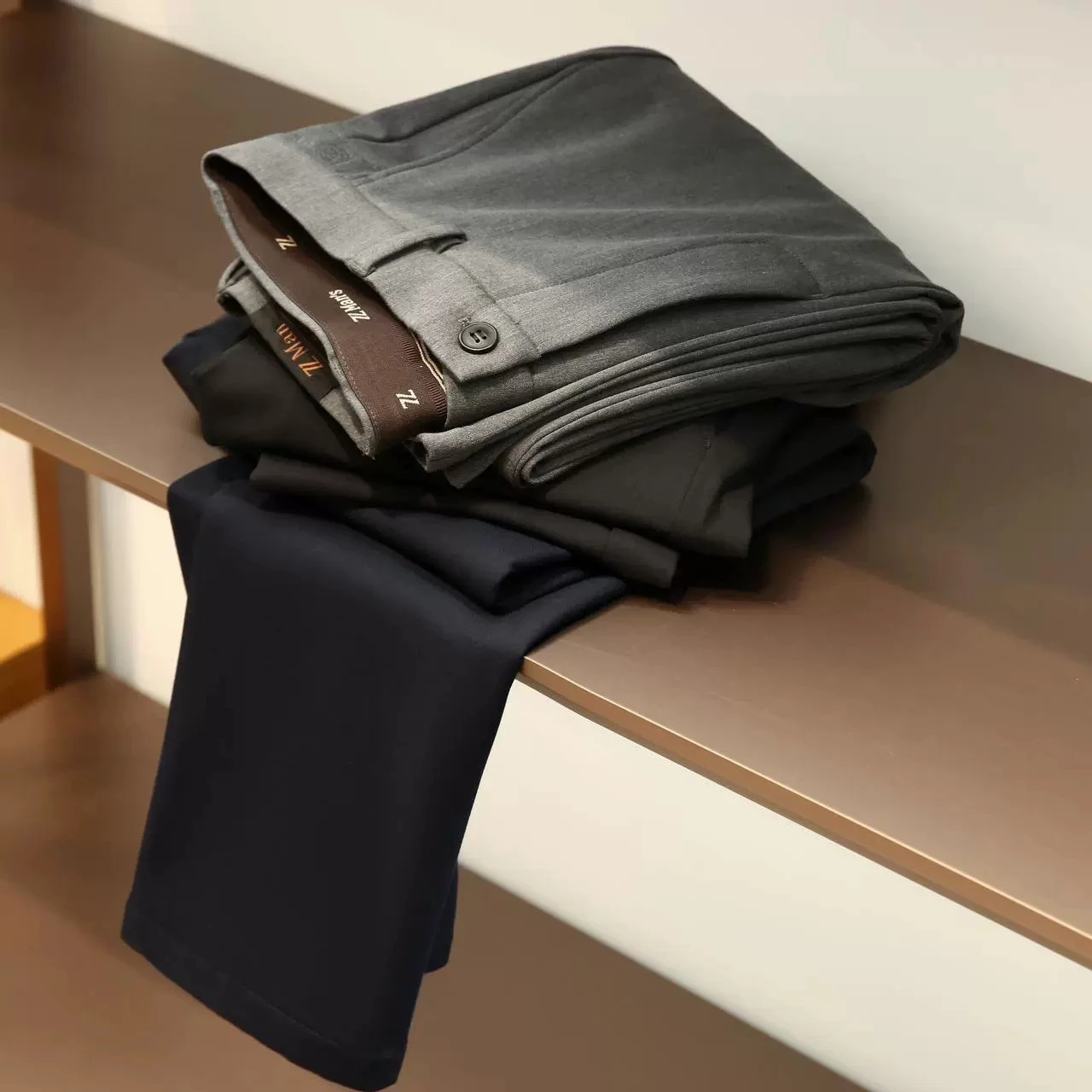 

Итальянские роскошные мужские повседневные брюки из 3D-ткани с подогревом, прямые брюки с эффектом самонагревания, модные, прямого кроя