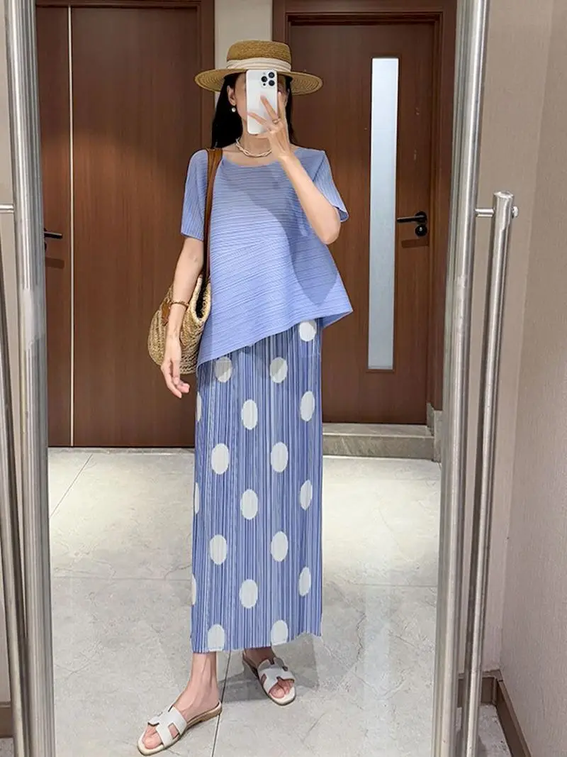 

Folds T-shirts Sets for Women Fashion Irregular Design T Shirt and Print Skirt Beautiful 2 Piece Set Ins Vacation Skirts Outfits