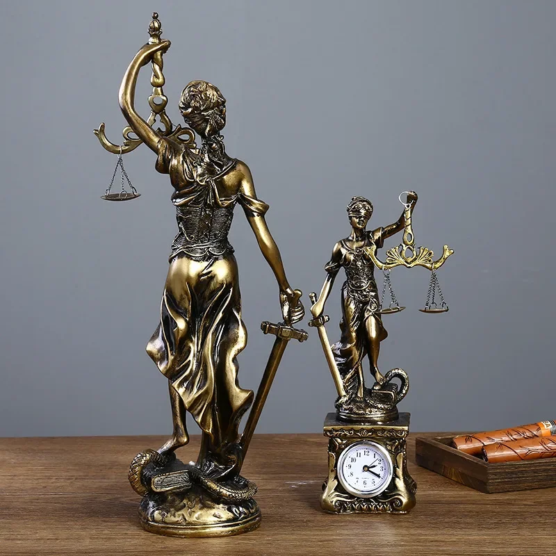 

9.5X5X19cm Creative Retro Round Bottom Justice Balance Goddess Pendant Statue Lawyer Decoration Home Desktop Decoration