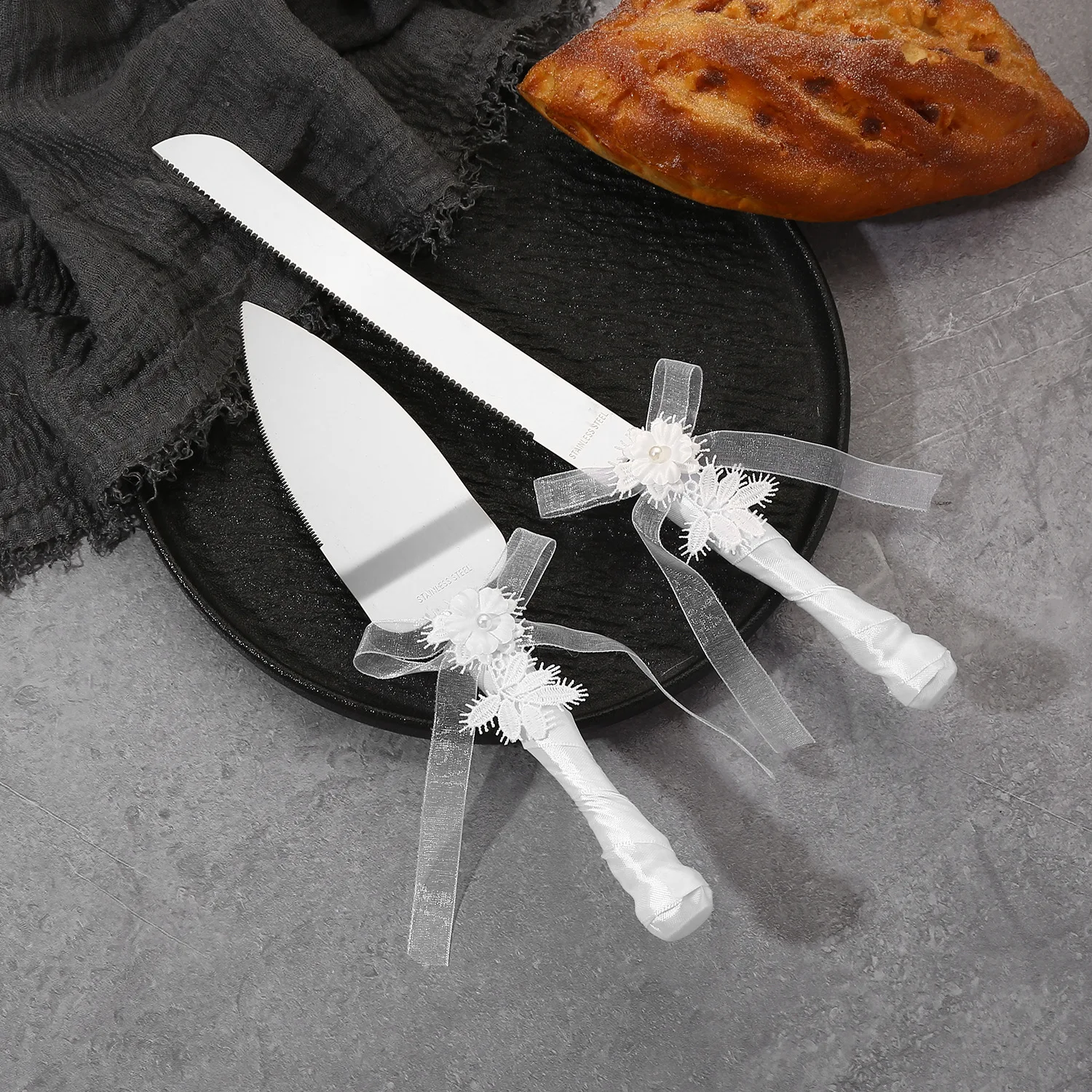 conjunto-de-loucas-elegantes-para-casamento-utensilios-de-mesa-sofisticados-para-ocasioes-especiais