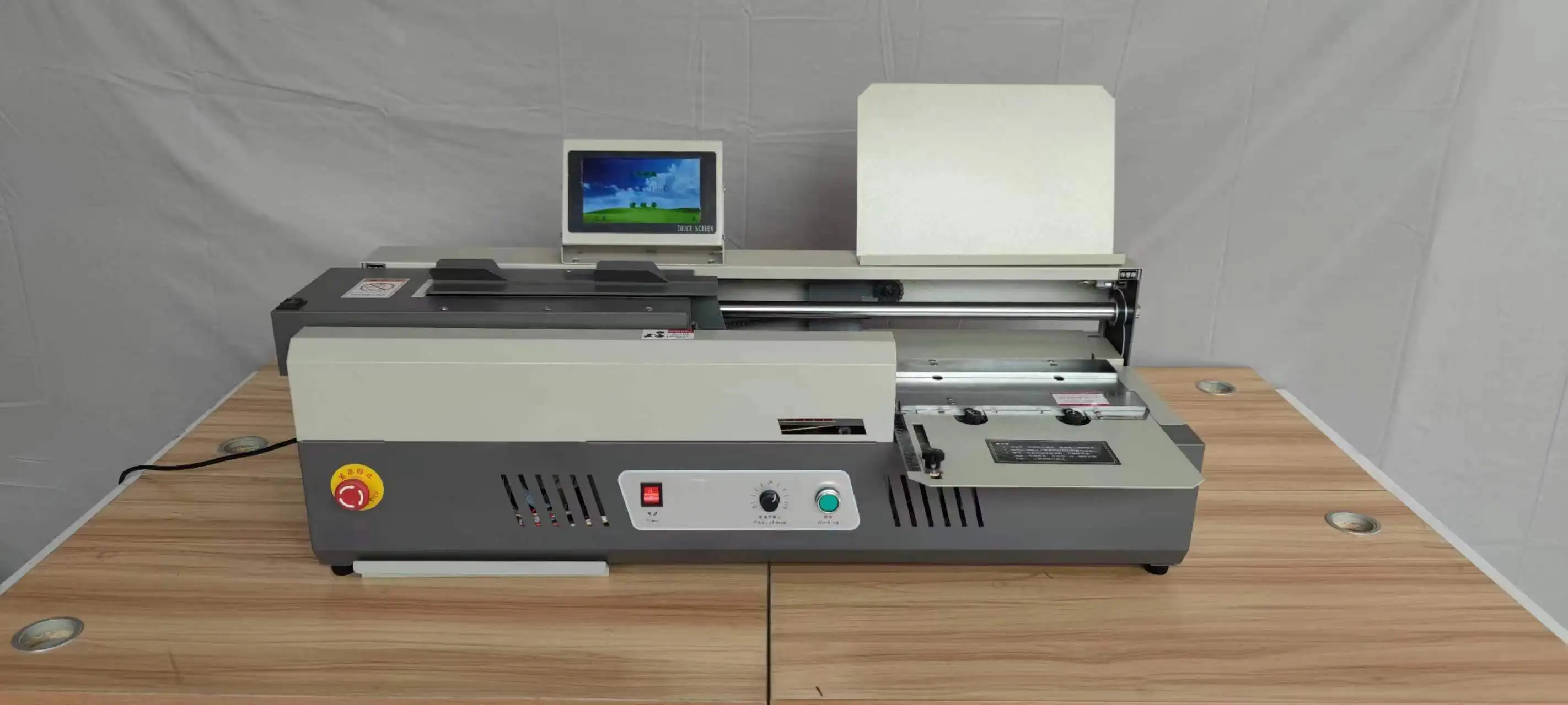 New Perfect Pur Binder Electric Book Binding Machine with 1000W Power and High Efficiency 300/h