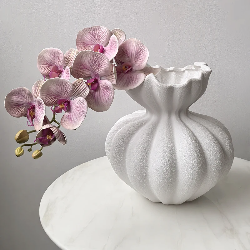 

Ceramic Lotus Vase Wabi-Sabi Flower Arrangement, Decorative Ceramic Vase Ornament for Living Room, Dining Table & Showroom​