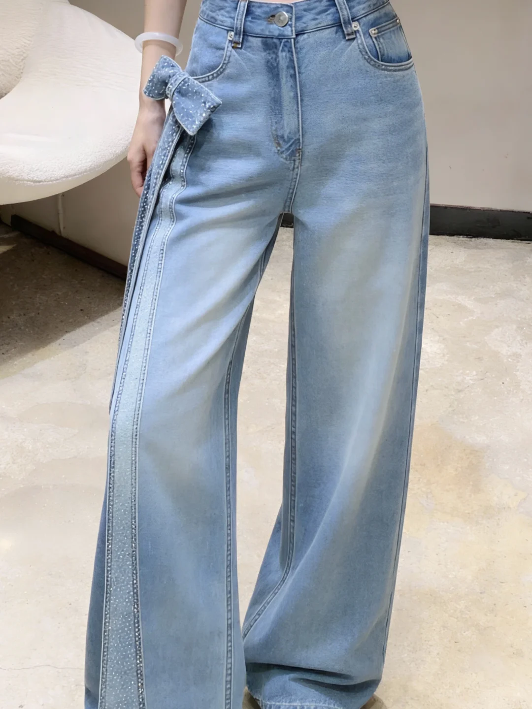 

High Waist Wide Leg Straight Cut Denim Jeans Women's Spring 2026 New Sle Knot Waed Diamond Embellied Casual J...