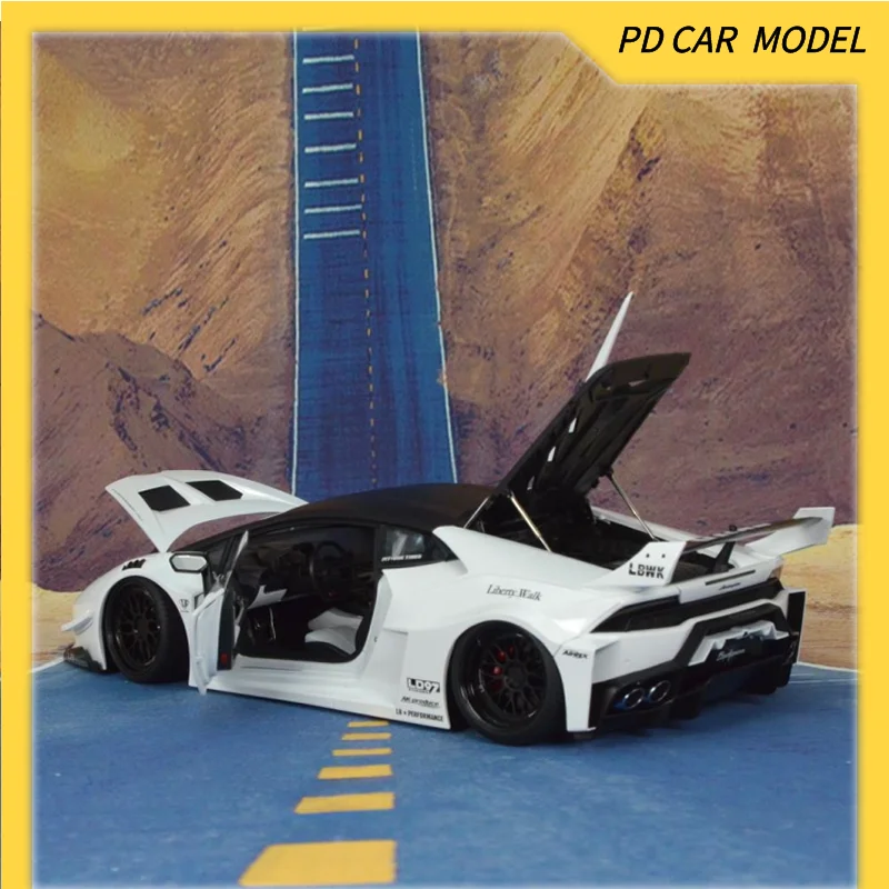 AUTOART Collectible 1:18 Scale Model for LB SILHOUETTE WORKS  LIBERTY WALK LAMBORGHINI HURACAN GT  WHITE