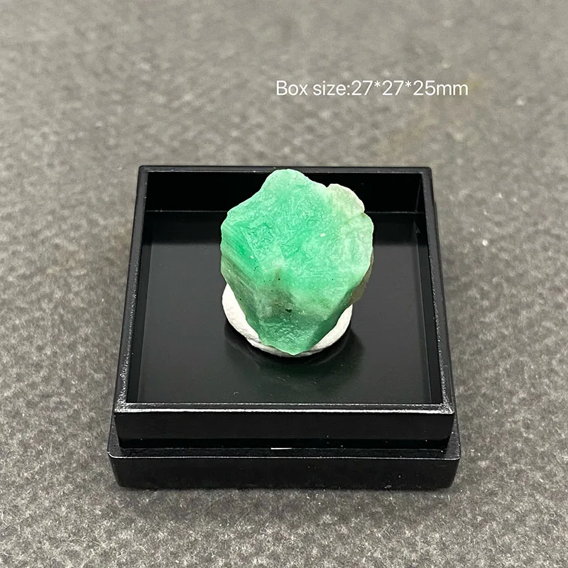 100%  Natural Emerald Mineral Specimens Stones and Crystals Healing Crystal   +Box size:27*27*25mm