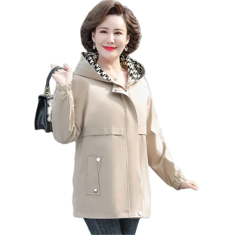 

Mom Spring New Coat 2022 Fashion Middle-aged Elderly Women's Trench Coat Mid-length Splicing Hooded Collar Windbreaker Thin Tops