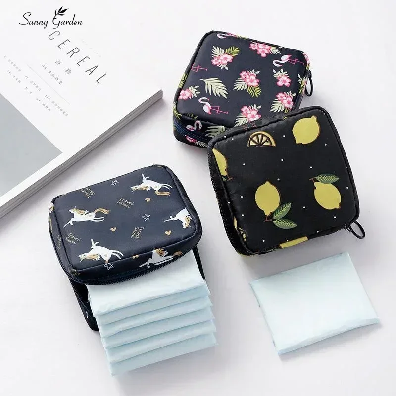 Korean Cute Bear Large Capacity Sanitary Napkin Storage Bags Girls Cartoon Physiological Period Tampon Organiser Bag Mini Bag