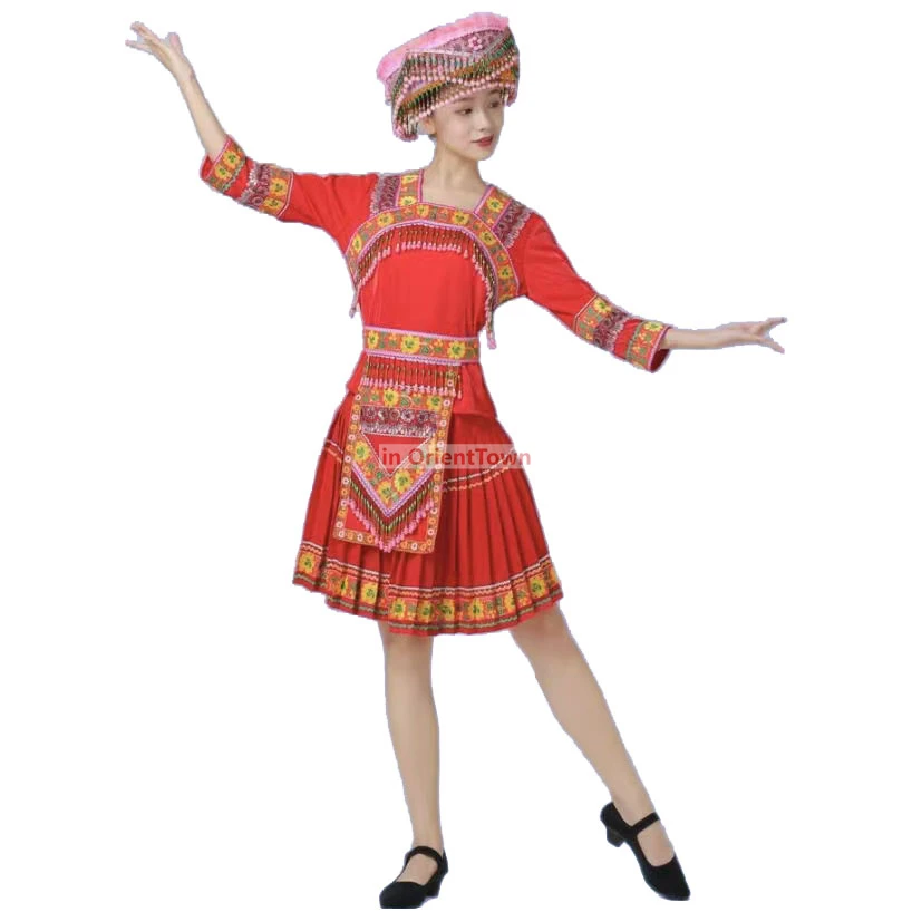 ชุดการแสดงบนเวทีเทศกาลภาพยนตร์โทรทัศน์ ชุดสตรีชนเผ่าฮอมสีแดง ชุดเต้นรำแบบดั้งเดิมของชาวเหมียว เครื่องแต่งกายชาติพันธุ์จีน