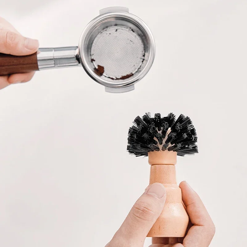 

Coffee Portafilter Cleaning Brush, Barista Espresso Coffee Tamper Cleaning Brush 51mm 54mm 58mm Tool with Wooden Handle