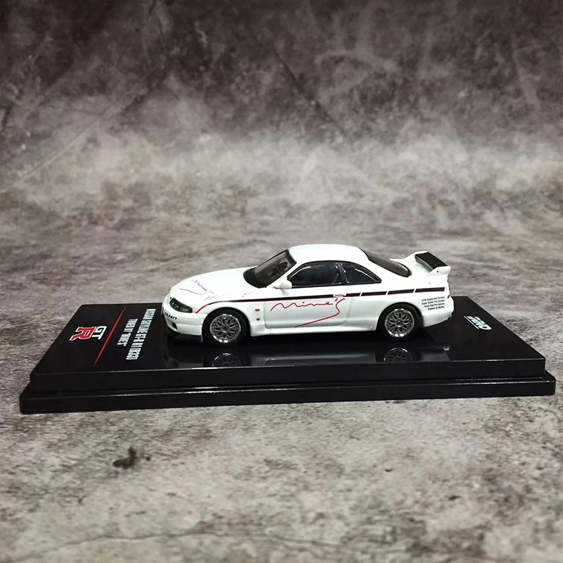 INNO 1:64 Model Car Skyline GT-R N1 (R33) Alloy Die-Cast Vehicle Collection -White