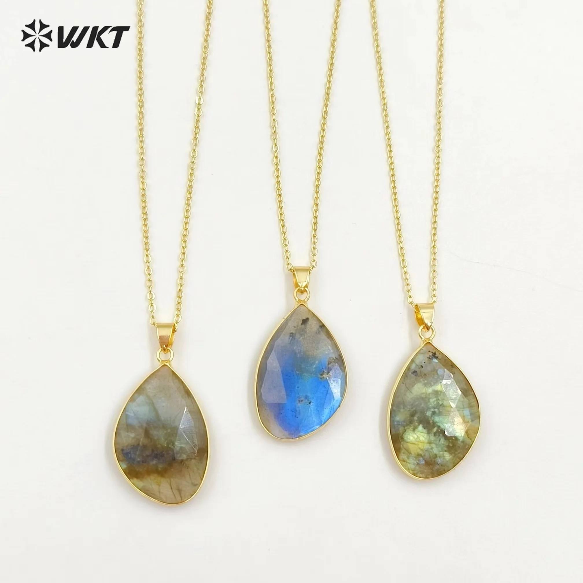 

WT-N1453 Natural Beautiful Labradorite Glitter Stone Pendant 18K Necklace For Friends Birthday Gift Fine Decoration