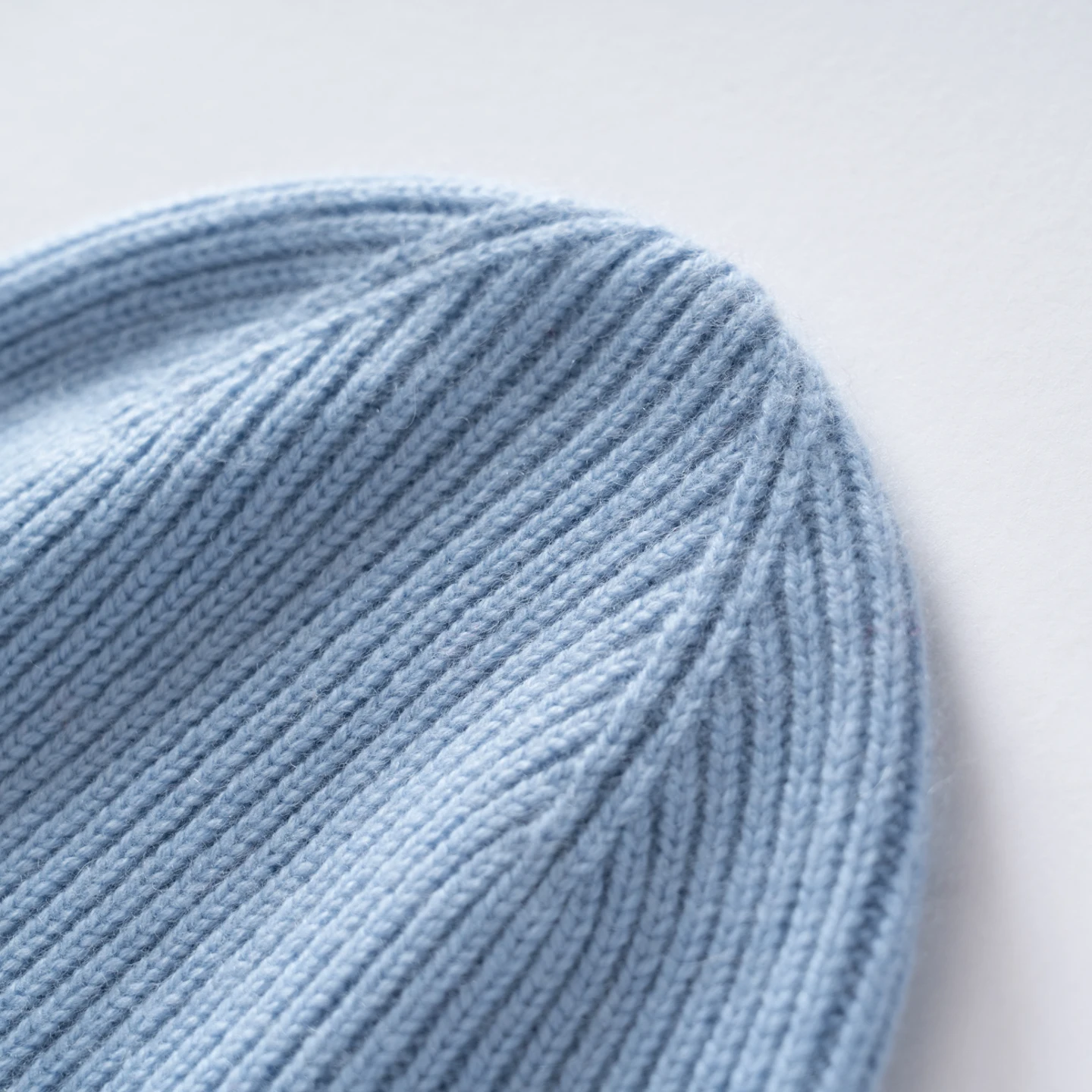 Hochwertige Kaschmir-Herbst-Winter-Baby-Mützen für Kinder, gerippte, umgeschlagene, gestrickte, weiche, warme, nahtlose Beanies für Jungen und Mädchen. – Detail 26