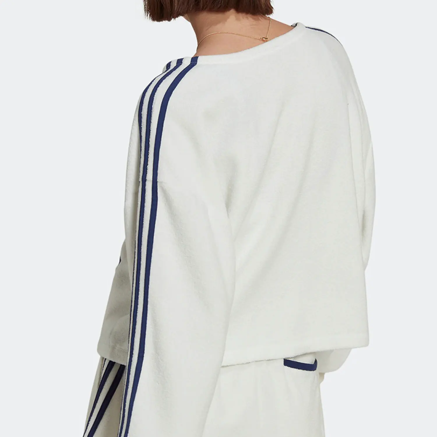 سترة أزياء نسائية من Adidas Originals سترة رياضية متماسكة HL6585