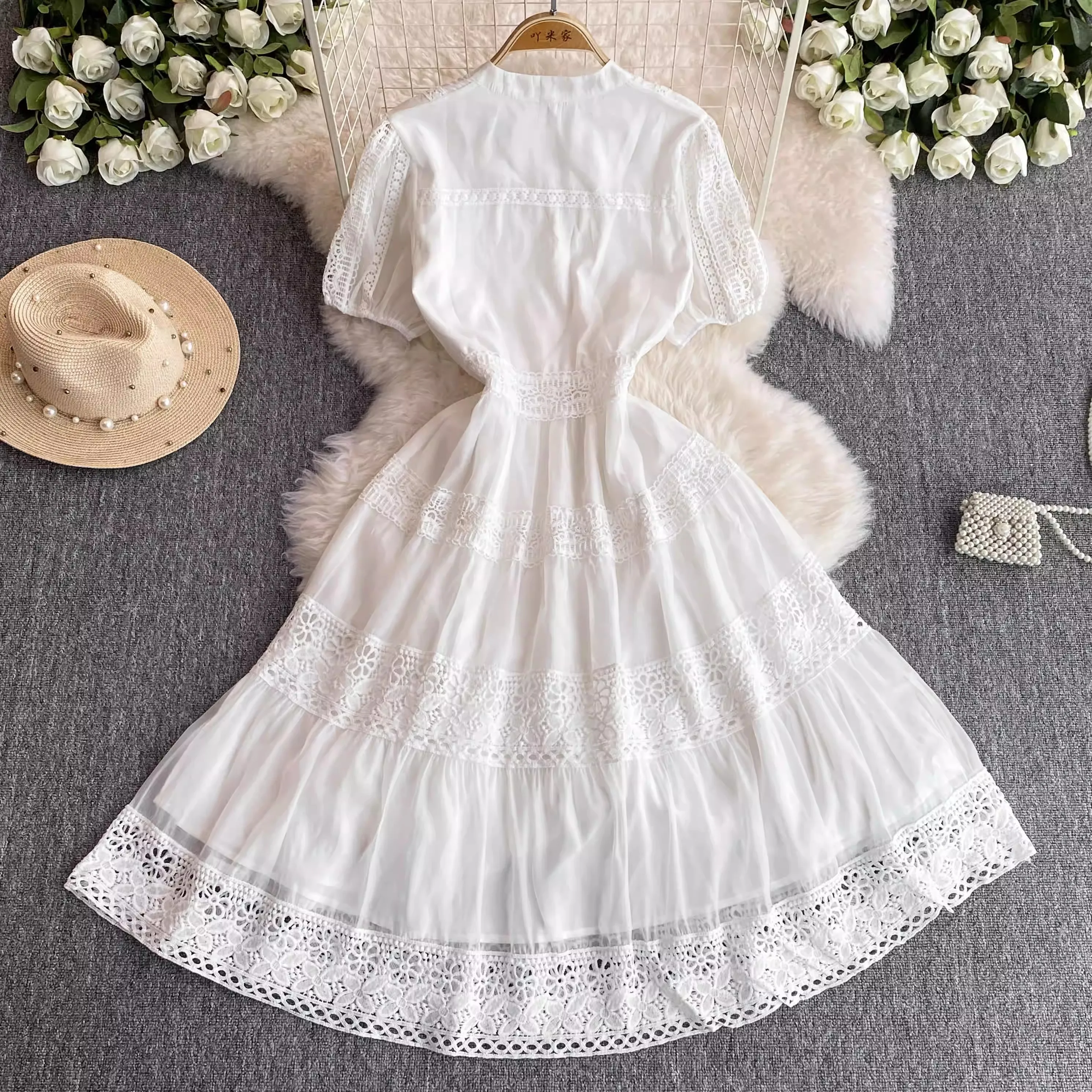 ฤดูใบไม้ร่วงภาษาฝรั่งเศสคําเย็บปักถักร้อย Hollow Out Lace Trims Patchwork ตาข่ายชุดสตรี V คอแขนสั้นชุดราตรี Vestidos