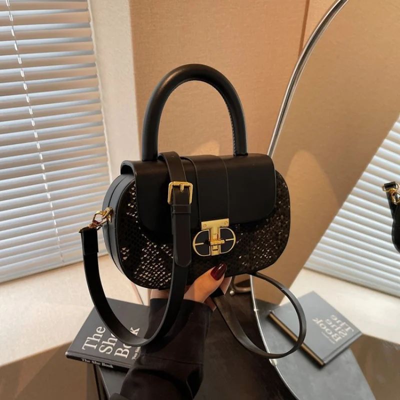 حقيبة كروس نسائية عصرية وبسيطة مصنوعة من الجلد الناعم للاستخدام اليومي غير الرسمي والخطائب #4