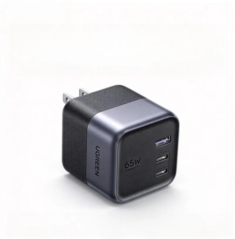 Universal Travel Adapter 65W GaN UGREEN X575 3-in-1 USB C USB A Fast Charger Worldwide Travel Power Plug for Laptop Phone Tablet