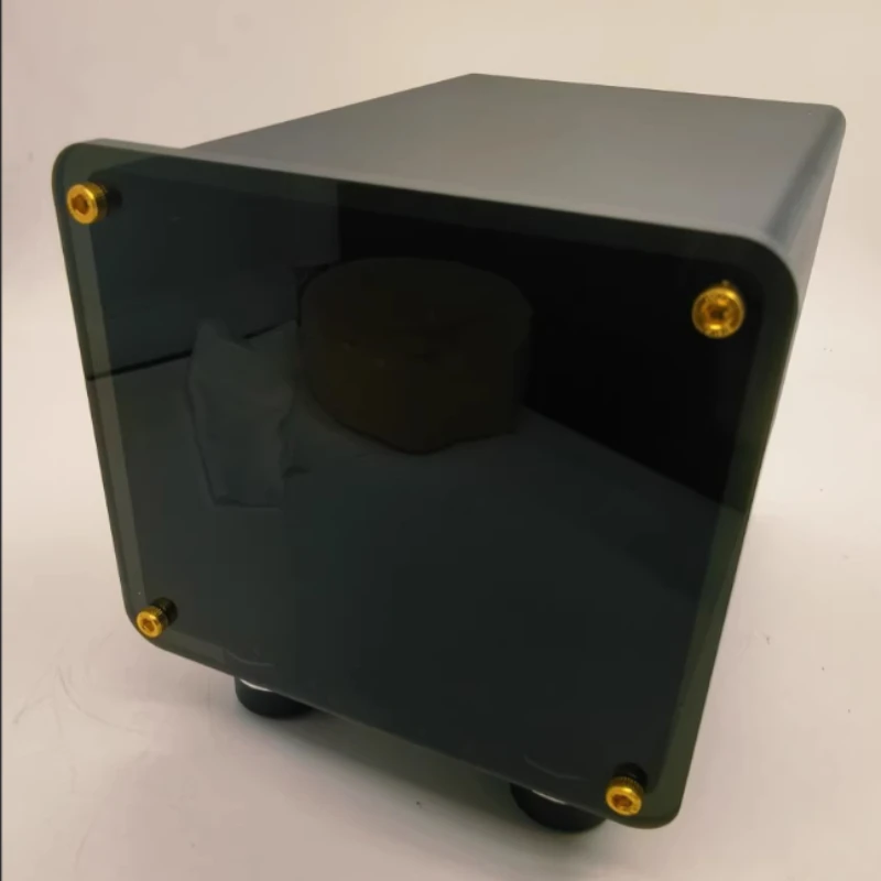 

Суперконденсаторный источник питания Npower-3 с линейным регулированием, встроенный трансформатор, большой конденсаторный фильтр, вход 220В, выход 9В/2А.