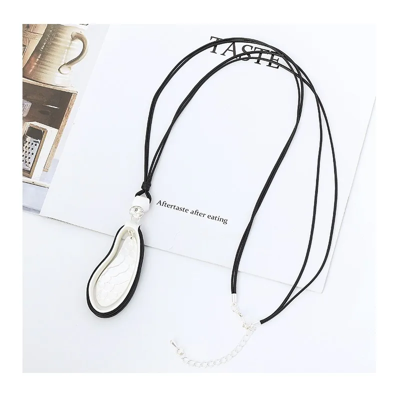 

Sweater Chain Long High-end Leather Rope New Necklace Wind Foreign Trade Jewelry Alloy Long Necklace