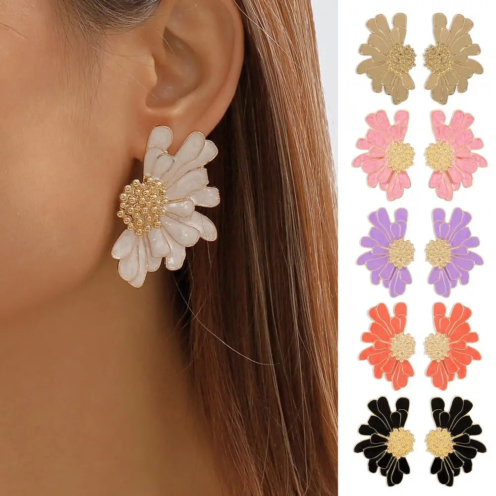 1 Pair Good-looking Women Earrings Hypoallergenic Stud Earrings Golden Stamens Large Flower Ear Studs  Gift