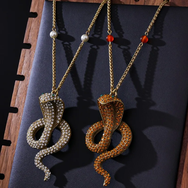 

Medieval Vintage Cobra Necklace Design Niche Exquisite Pendant Spirit Snake Winding Chinese Retro Sweater Chain