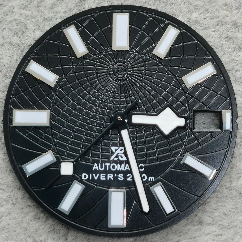 High-Quality 28.5mm Black Aseptic Dial C3 Green Luminous Date Window+Watch Hands Compatible NH35/NH36/4R/7S Automatic Movement