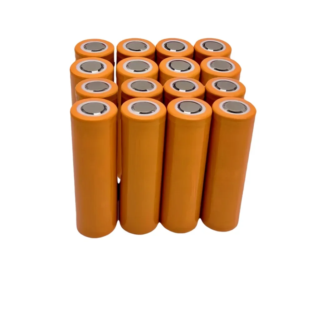 3.7V 21700 Rechargeable Battery 4000mAh Power Batteries 3C Discharge 21700 HD Cell Lithium Battery Applies to LED Flashlight.