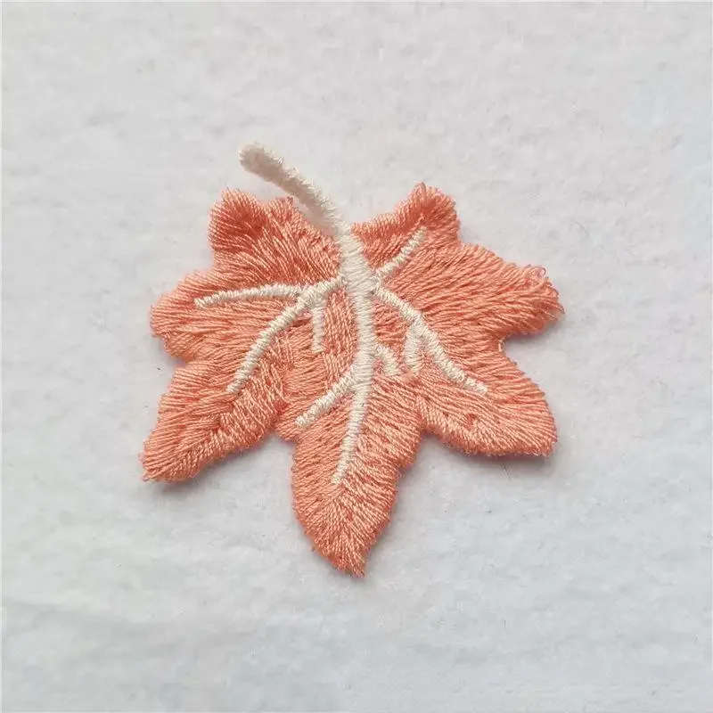 20Pcs 6cm Maple Leaf Flower Embroidery Appliques Handmade DIY Sewing Supplies Patches for Headwear Clothing Decoration Wholesale