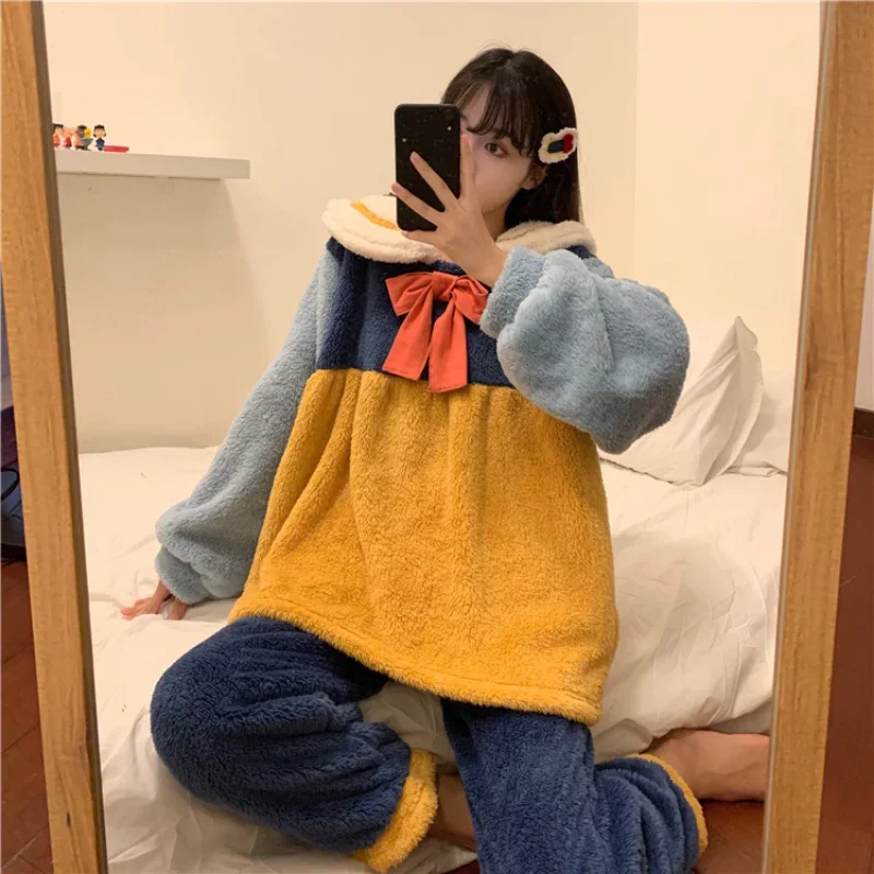 Disney Snow White Winter Warm Flannel Women\'s Pajamas Set Long-sleeved Trousers Two-piece Set Cute Soft Women Home Wear Clothes