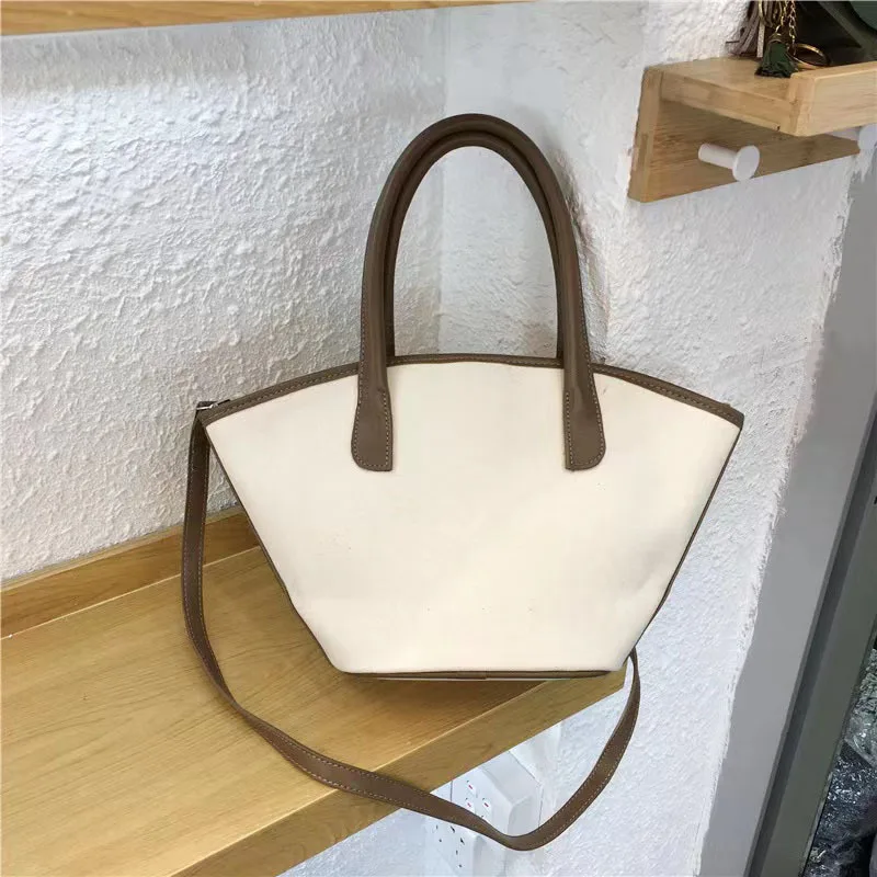 Handheld Canvas Bag For Women 2023 Summer New Canvas Large Capacity Fashion Bucket Bag Seaside Tourism Buckle Tote Bag