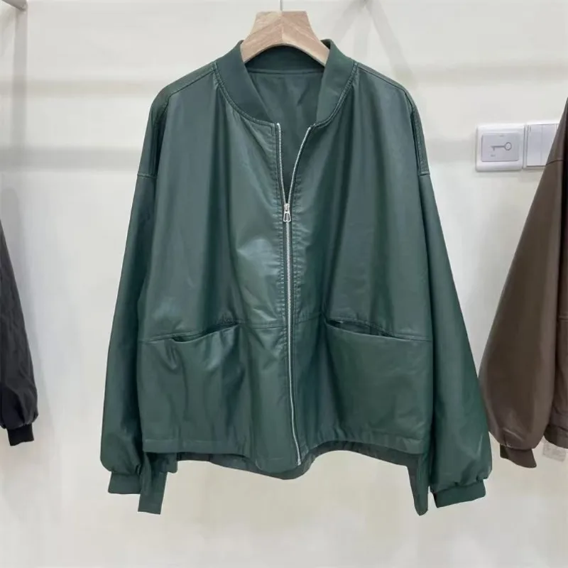 

Женская новая стильная однотонная куртка с длинным рукавом и карманами на молнии, модная свободная куртка из искусственной кожи с длинными рукавами