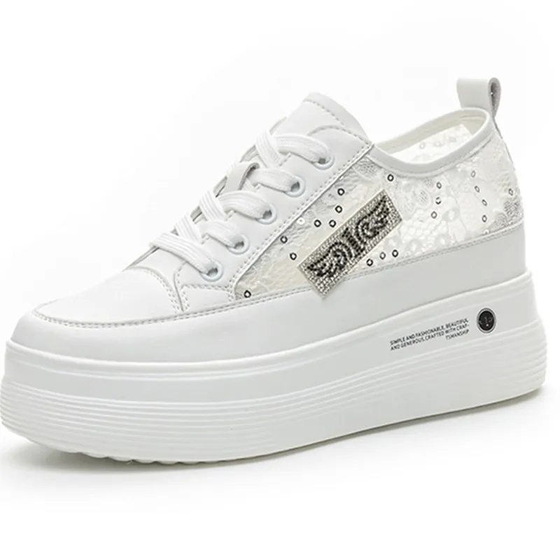 

Модная удобная женская обувь, новый стиль, повседневная спортивная обувь на платформе с увеличенным внутренним каблуком, белые теннисные туфли с дышащей сеткой