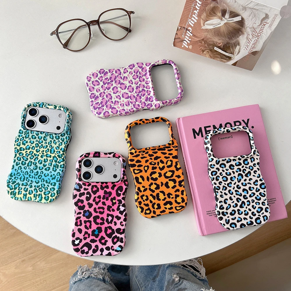 Modische 2-in-1-Handyhülle mit Leopardenmuster für iPhone 13 14 15 16 17 18 Pro Max, Wellenkanten, angenehme Haptik, harte, schlanke Rückseite – Detail 1