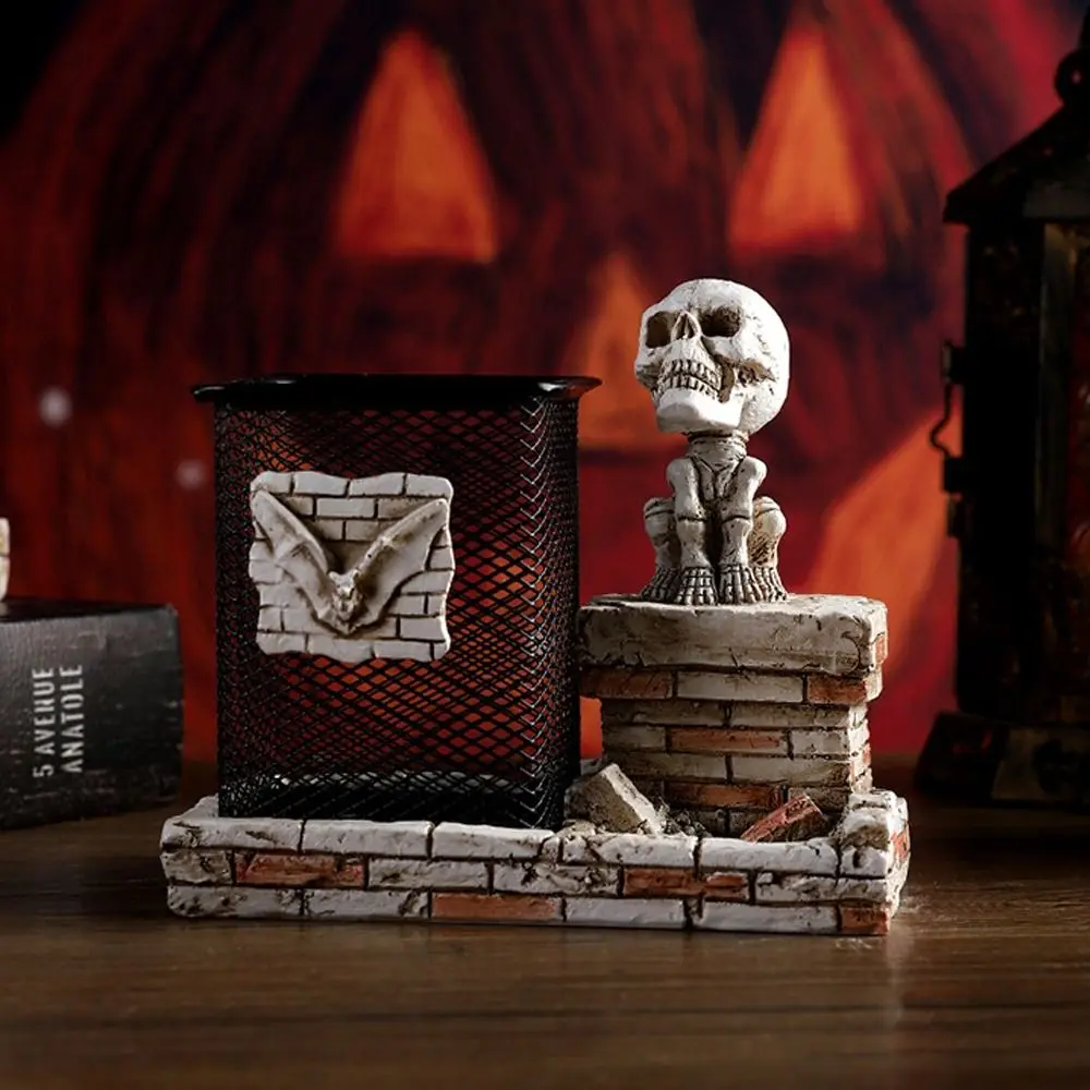 Scary Halloween Skull Pen Holder Funny Festival Skulls Pencil Storage Bucket Resin Crafts Skeleton Statue Ornament