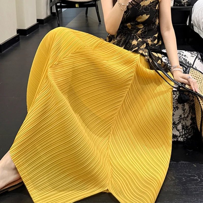 Pleated Skirt 2026 New Fashion Yellow Irregular Hem Semi Skirt Pleated Flowing Long Skirt Skinny Vacation Casual Women's