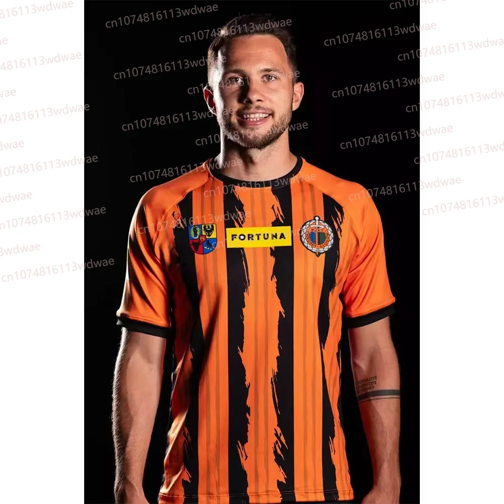 البولندية لكرة القدم جيرسي الصيف التجفيف السريع بولندا كرة القدم الرياضية Soocer قصيرة الأكمام Chrobry Glogow كيت جيرسي كيت