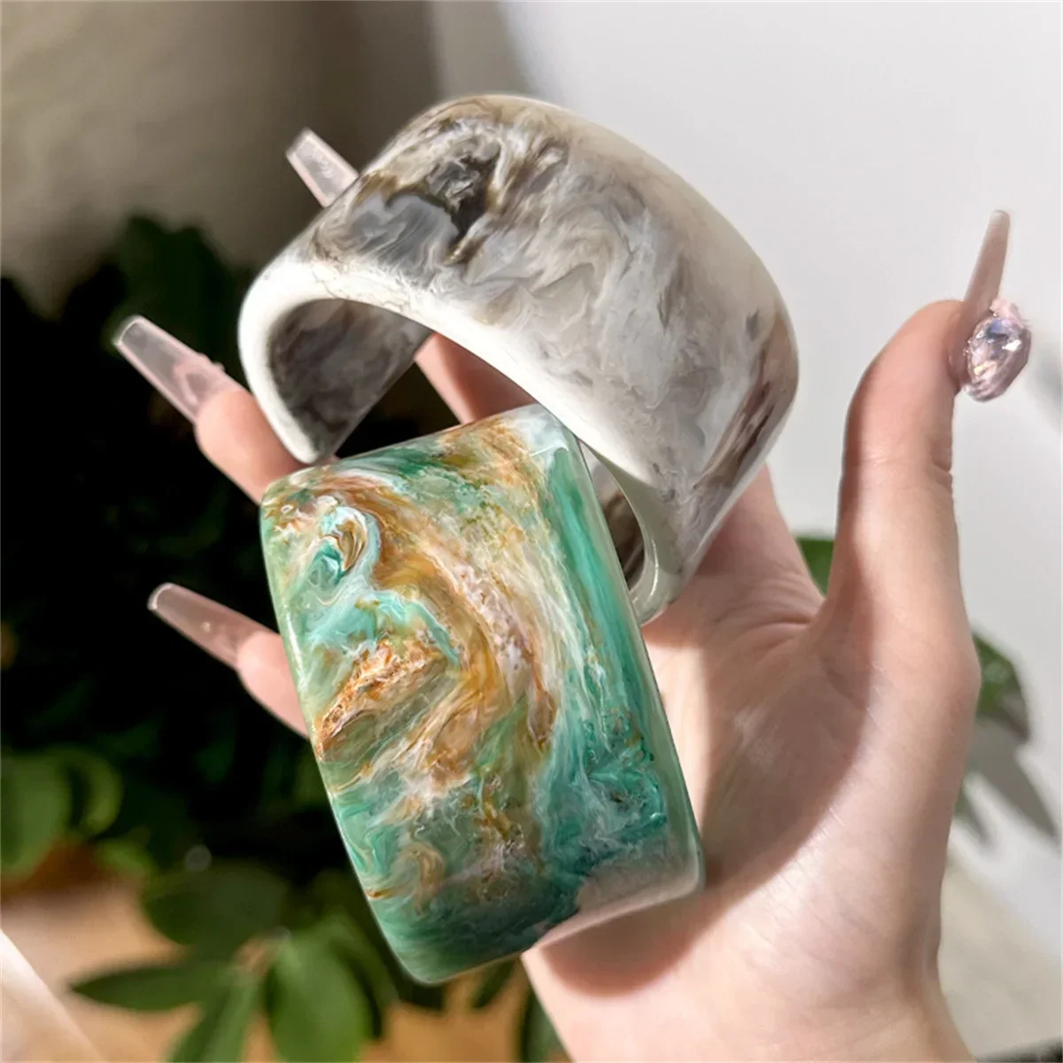 2025 Retro Übertreibung Ölgemälde Stil Runde Geometrische Breite Manschette Armreifen Temperament Armreifen Frauen Graffiti Schichtung Schmuck