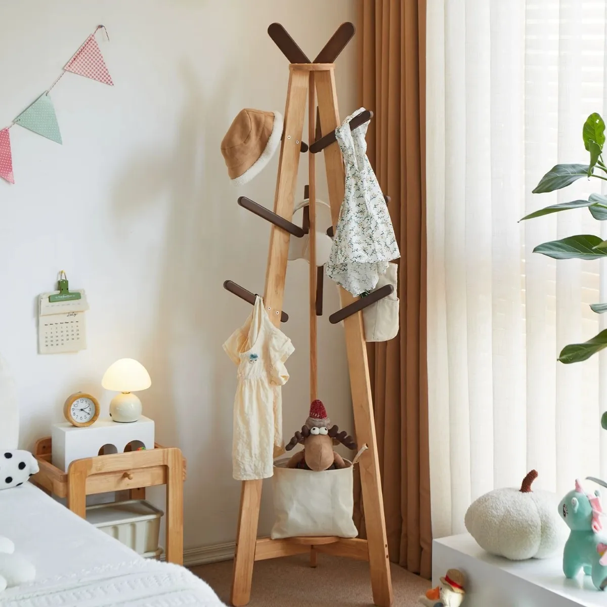 HYS Solid wood children's hanger Bedroom floor coat rack Clothes rack Children's coat rack Storage