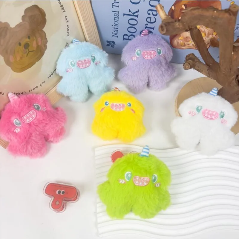 Modischer bunter Blumenstrauß-Puppenanhänger aus Plüsch, weicher und kreativer Blumenstrauß-Plüsch-Schlüsselanhänger, niedlicher Taschenanhänger, DIY-Puppenfigur